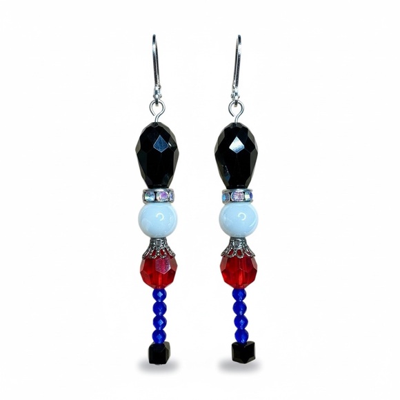 Festive Nutcracker Solider Beaded Earrings - Picture 3 of 5